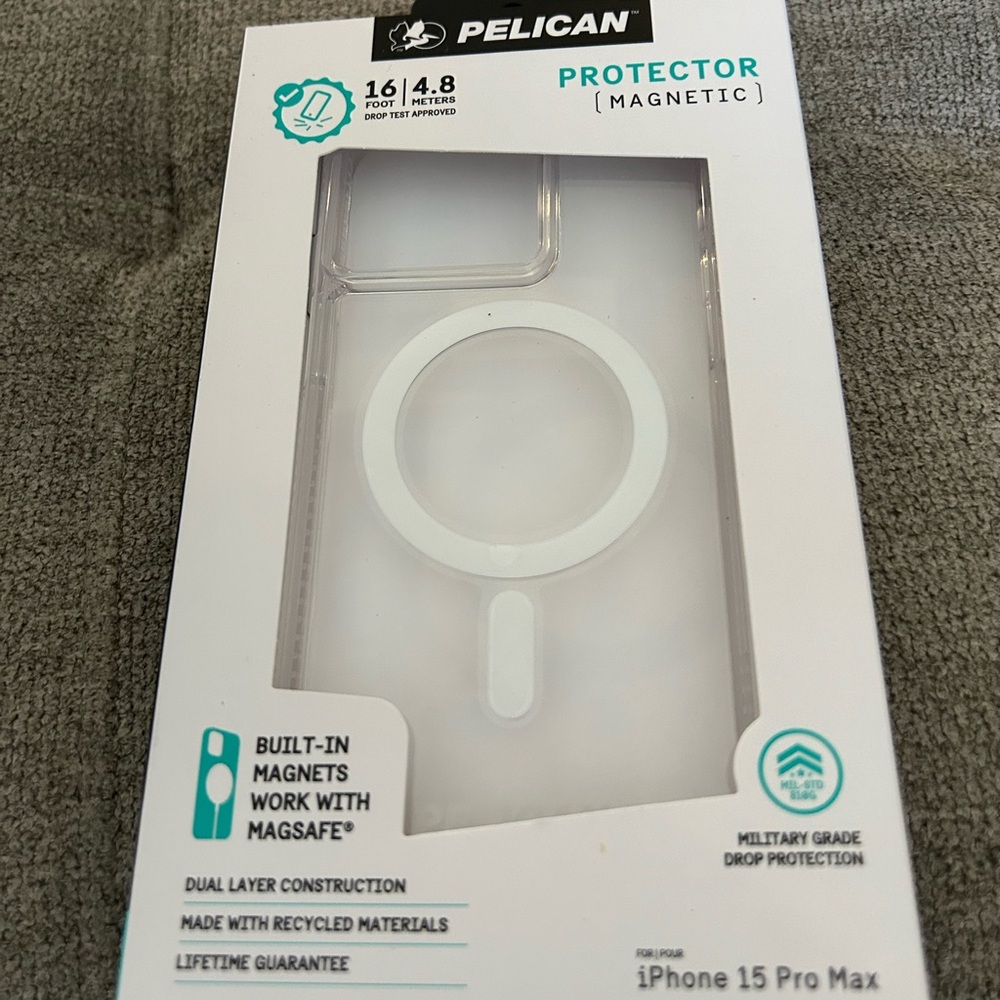 Pelican iPhone 15 pro max clear case